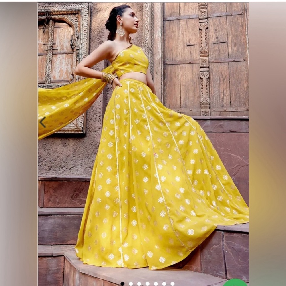 NWT Yellow Foil Print Lehenga